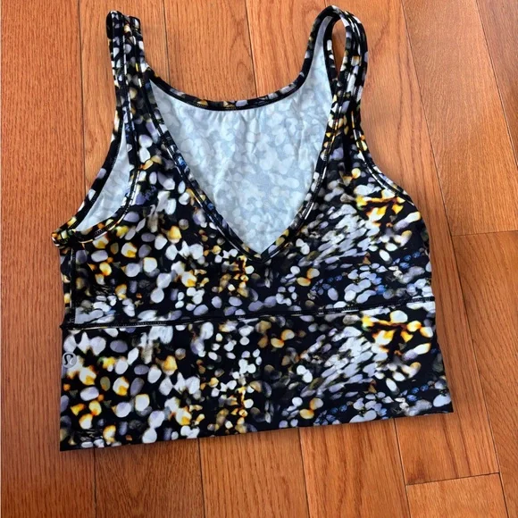 * | Lululemon | sports bra. Size 6. - Picture 2 of 3